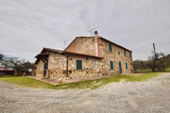 Casale in vendita a Gavorrano (GR) - rif. P207