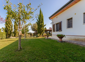 Porzione di bifamiliare in vendita a Riotorto (LI) - rif. C02