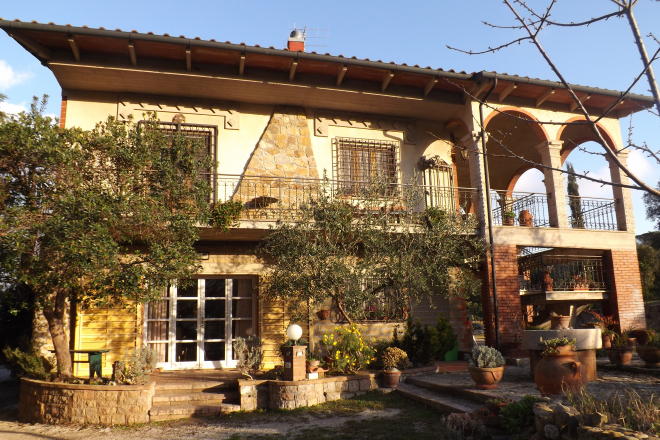 Villa in vendita a Prata (LI) - rif. R80