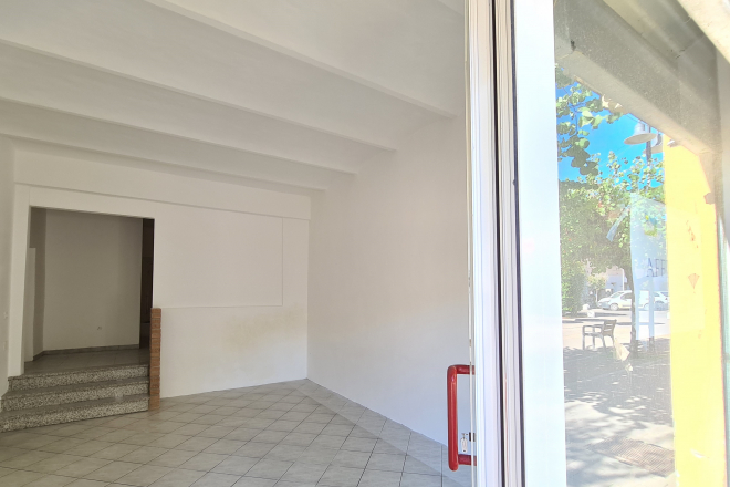 Attività commerciale in affitto a Venturina Terme (LI) - rif. AF3