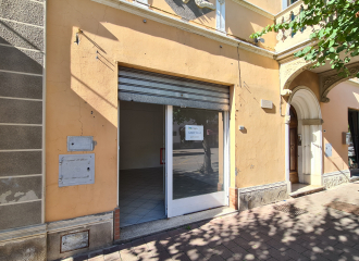 Attività commerciale in affitto a Venturina Terme (LI) - rif. AF3