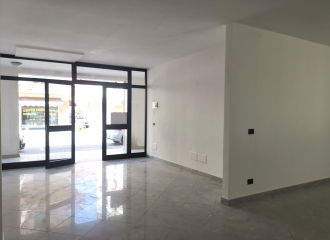 Attività commerciale in affitto a Venturina Terme (LI) - rif. AF2