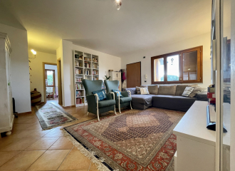 Porzione di trifamiliare in vendita a Piombino (LI) - rif. B207