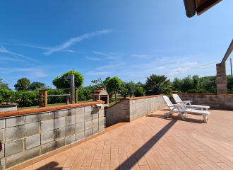 Rustico in vendita a San Vincenzo (LI) - rif. R95