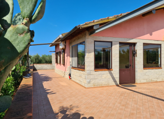 Rustico in vendita a San Vincenzo (LI) - rif. R95