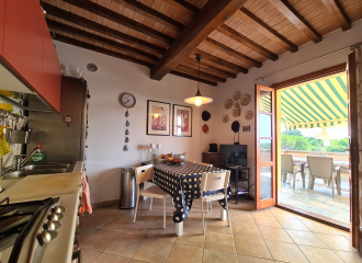 Porzione di trifamiliare in vendita a Suvereto (LI) - rif. G163