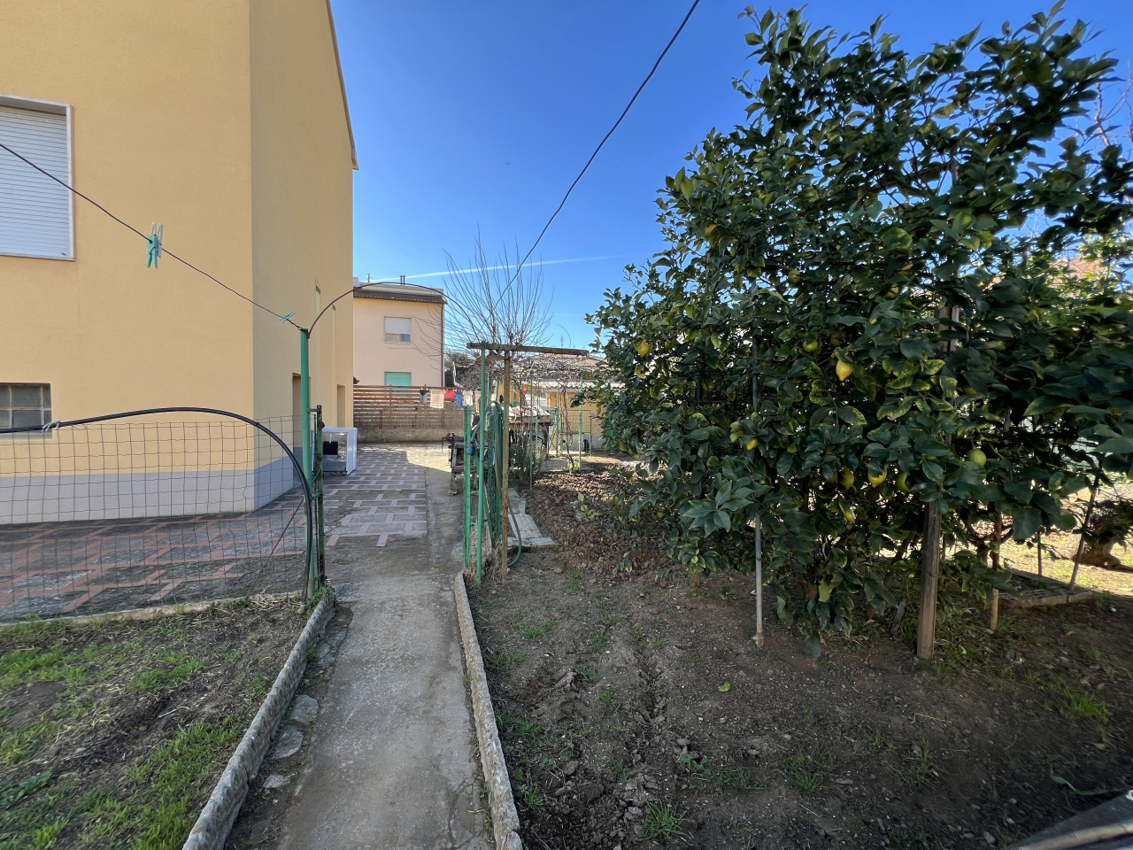 Porzione di bifamiliare in vendita a Venturina Terme (LI) - rif. A847