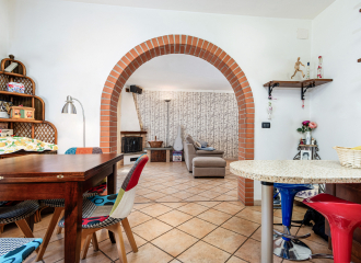 Porzione di trifamiliare in vendita a Venturina Terme (LI) - rif. A853