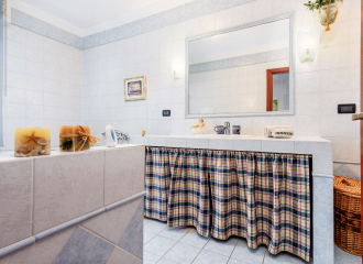 Porzione di trifamiliare in vendita a Venturina Terme (LI) - rif. A853