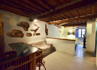 Appartamento indipendente in vendita a Campiglia Marittima (LI) - rif. E177