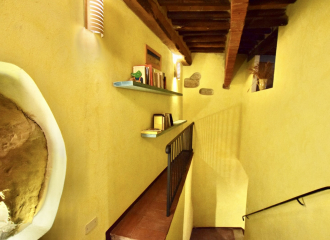 Appartamento indipendente in vendita a Campiglia Marittima (LI) - rif. E177