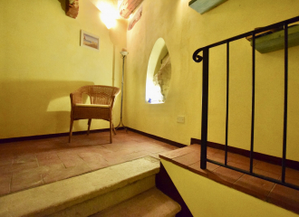 Appartamento indipendente in vendita a Campiglia Marittima (LI) - rif. E177
