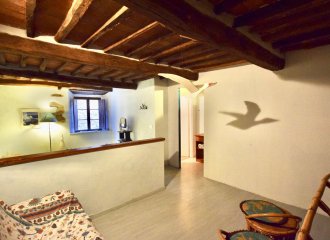 Appartamento indipendente in vendita a Campiglia Marittima (LI) - rif. E177