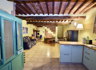 Appartamento indipendente in vendita a Campiglia Marittima (LI) - rif. E177