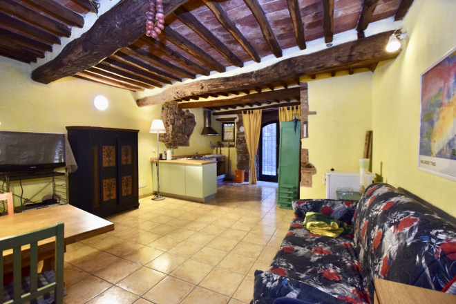 Appartamento indipendente in vendita a Campiglia Marittima (LI) - rif. E177