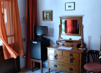 Struttura ricettiva in vendita a Campiglia Marittima (LI) - rif. R101