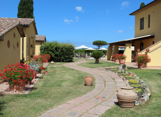 Struttura ricettiva in vendita a Campiglia Marittima (LI) - rif. R101