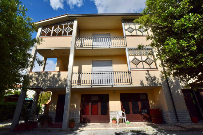Casa indipendente in vendita a Campiglia Marittima (LI) - rif. A868