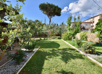 Casa indipendente in vendita a Campiglia Marittima (LI) - rif. A868