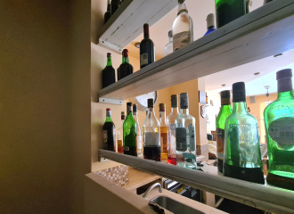 Attività commerciale in vendita a San Vincenzo (LI) - rif. V14