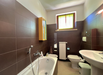Villetta a schiera  in vendita a Venturina Terme (LI) - rif. A873