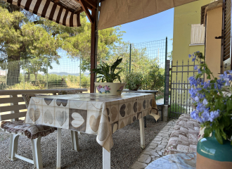 Porzione di casale in vendita a Campiglia Marittima (LI) - rif. R103