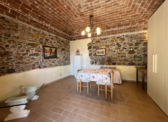 Porzione di casale in vendita a Campiglia Marittima (LI) - rif. R103