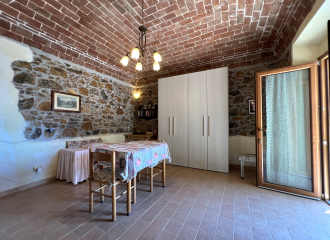 Porzione di casale in vendita a Campiglia Marittima (LI) - rif. R103