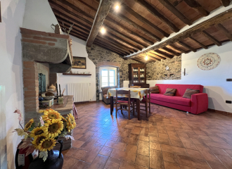 Appartamento in vendita a Campiglia Marittima (LI) - rif. E184