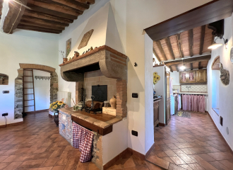 Appartamento in vendita a Campiglia Marittima (LI) - rif. E184