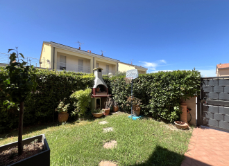 Appartamento indipendente in vendita a Venturina Terme (LI) - rif. A878