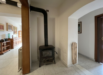 Porzione di trifamiliare in vendita a Suvereto (LI) - rif. G175
