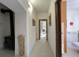Porzione di trifamiliare in vendita a Suvereto (LI) - rif. G175