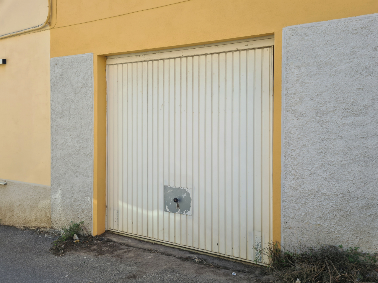 locale di sgombero/cantina in vendita a Suvereto (LI) - rif. G176