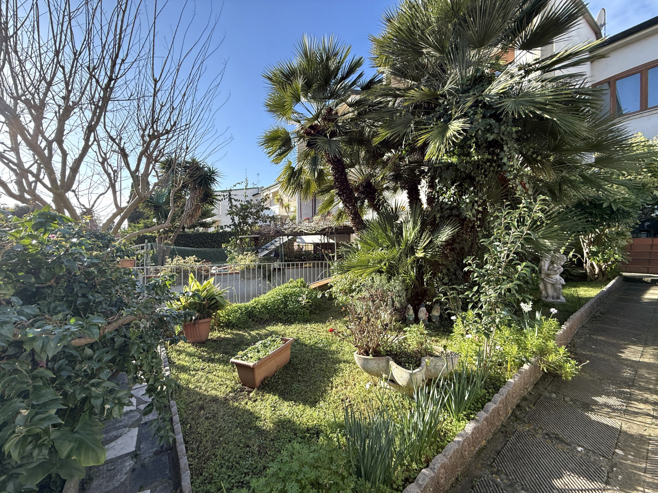 Villa a schiera in vendita a Populonia Stazione (LI) - rif. B215