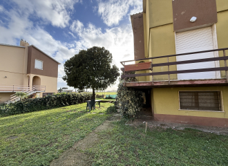 Porzione di bifamiliare in vendita a Venturina Terme (LI) - rif. A883