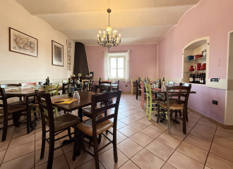 Locale in vendita a Suvereto (LI) - rif. V19