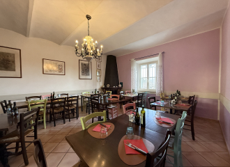 Locale in vendita a Suvereto (LI) - rif. V19