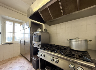 Locale in vendita a Suvereto (LI) - rif. V19