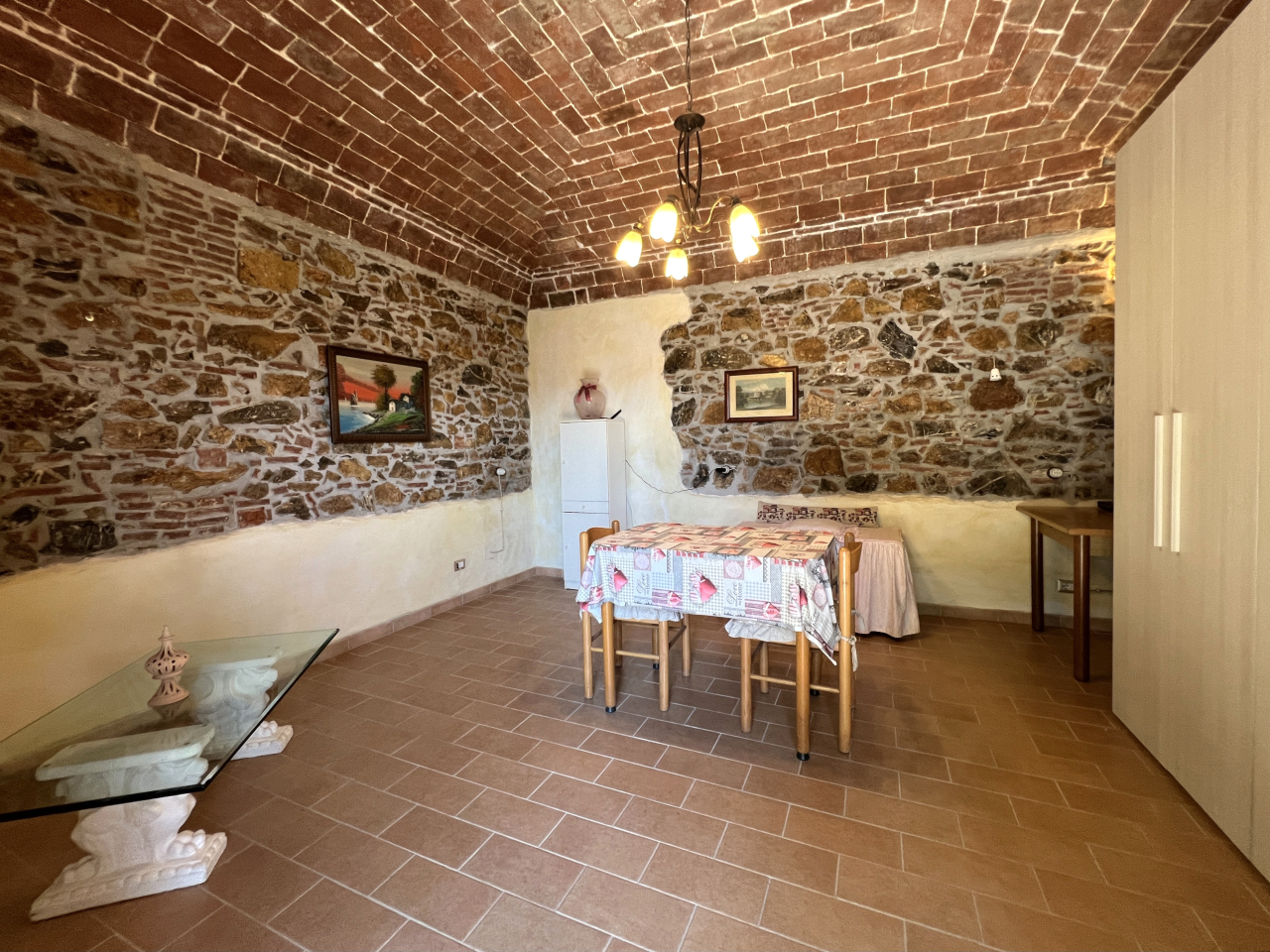 Porzione di casale in vendita a Campiglia Marittima (LI) - rif. R103