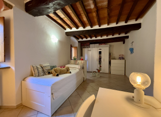 Appartamento in vendita a Campiglia Marittima (LI) - rif. E185