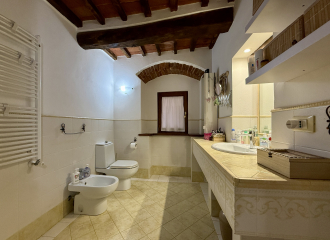 Appartamento in vendita a Campiglia Marittima (LI) - rif. E185