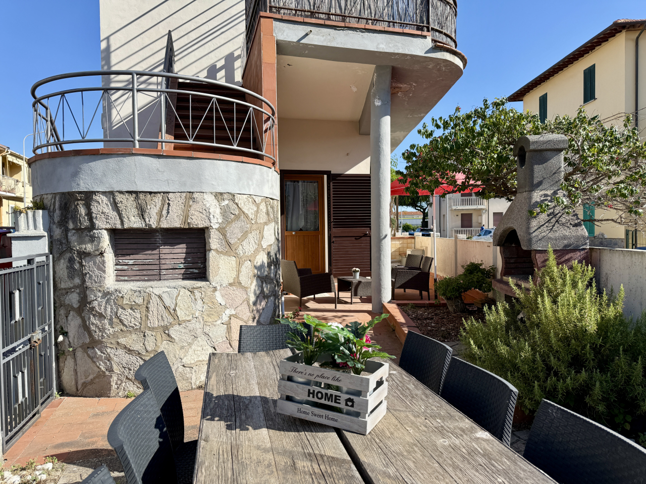 Porzione di bifamiliare in vendita a San Vincenzo (LI) - rif. H288