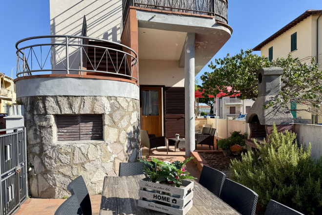 Porzione di bifamiliare in vendita a San Vincenzo (LI) - rif. H288