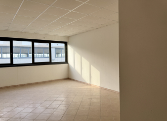Locale in vendita a Campiglia Marittima (LI) - rif. V20