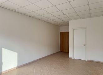 Locale in vendita a Campiglia Marittima (LI) - rif. V20