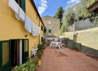 Terratetto in vendita a Campiglia Marittima (LI) - rif. E186