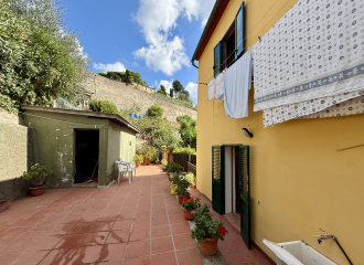 Terratetto in vendita a Campiglia Marittima (LI) - rif. E186